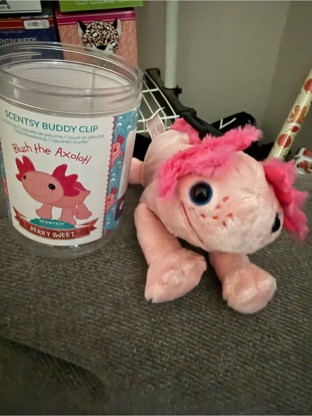 Scentsy scented Pink Axolotl Buddy Clip Plush with Bright Pink Accents NEW